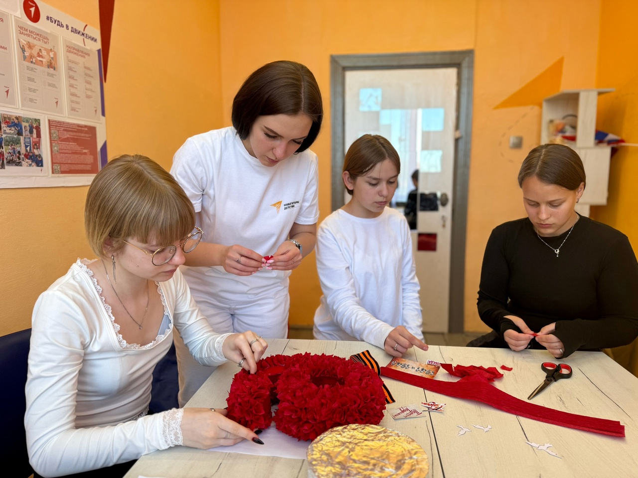 Поделка «9 мая - символ нашей гордости».