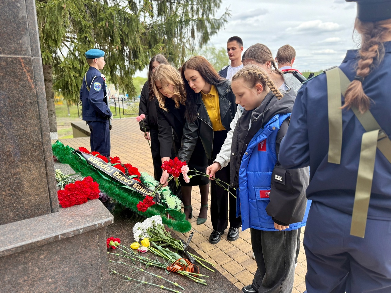 С Днем Великой Победы!.